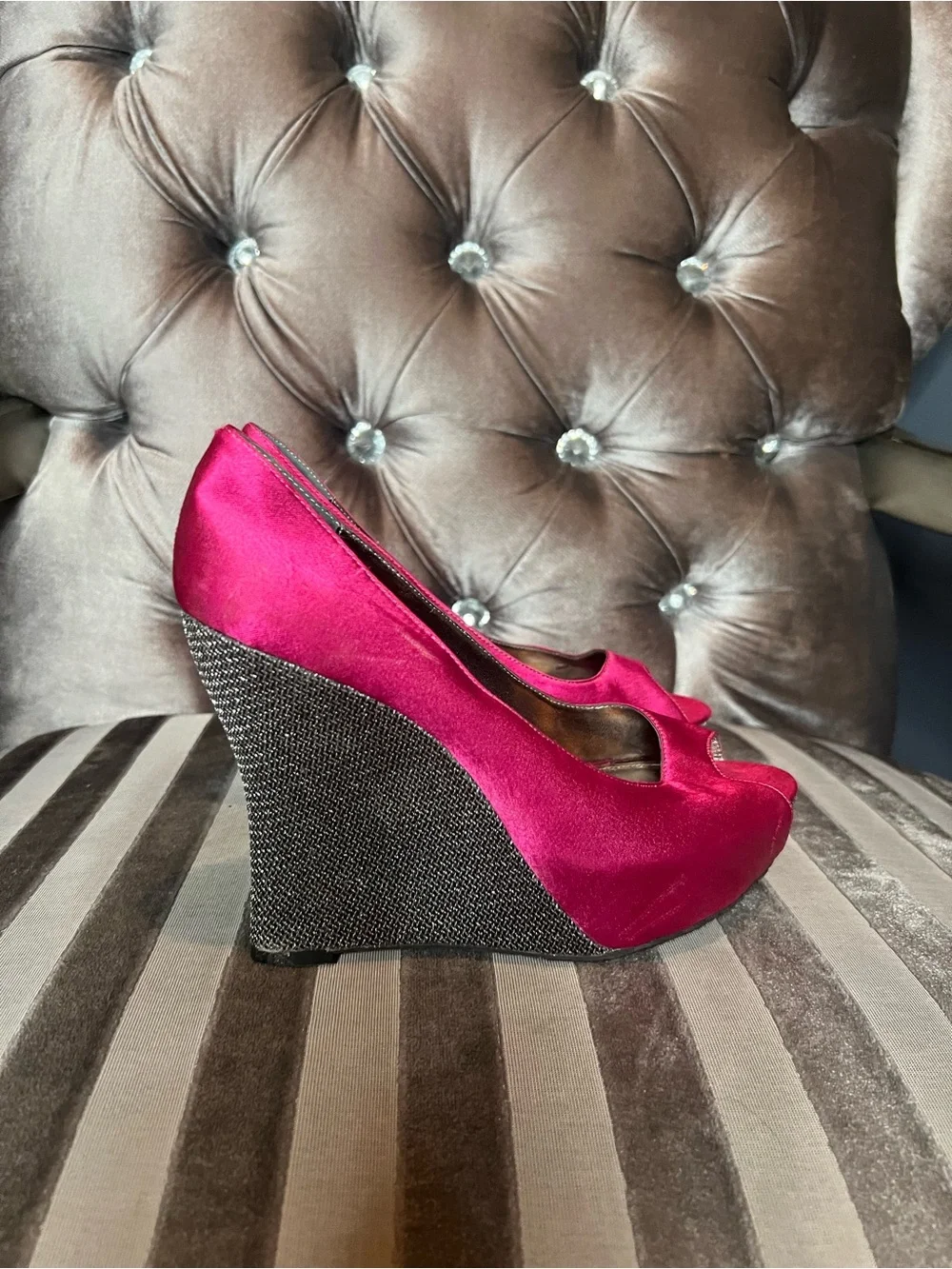 💖 Lulu Townsend Hot Pink Satin Glitter Wedge Heels (Size 7) ✨